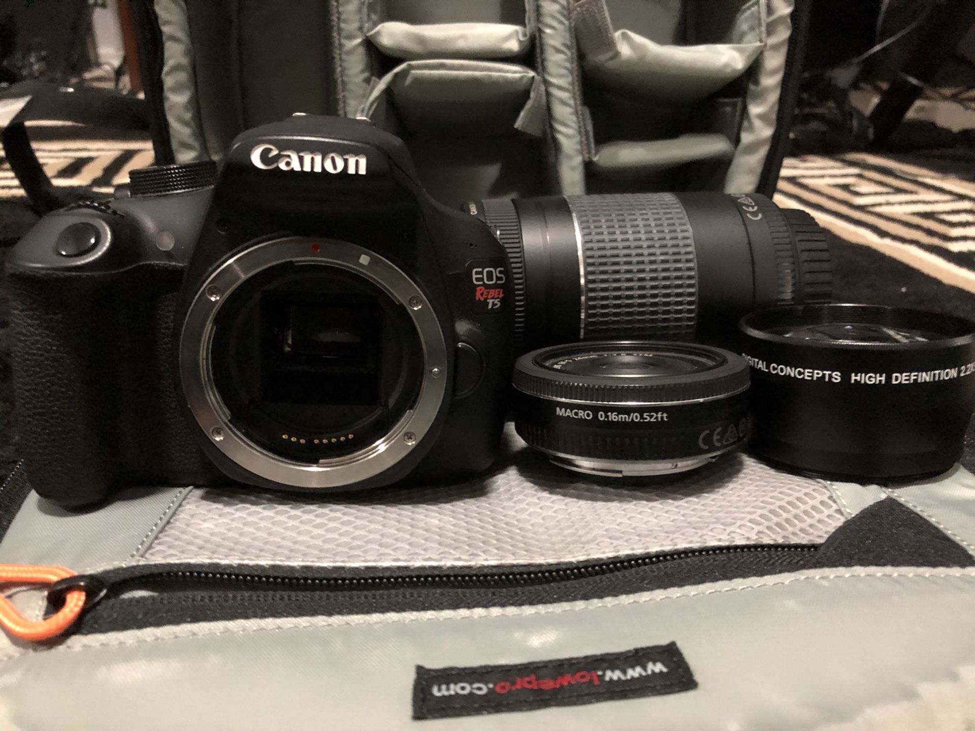 Canon T5 Bundle Pack 3 Lenses included