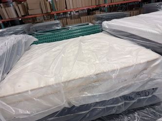 King Mattress Saatva Classic