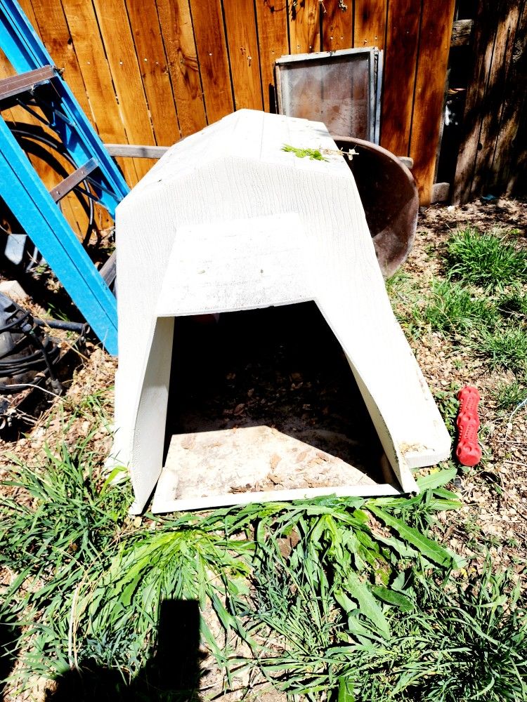 Dog House