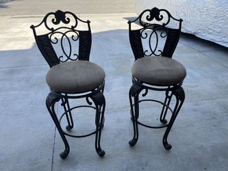 High Rotating Chairs
