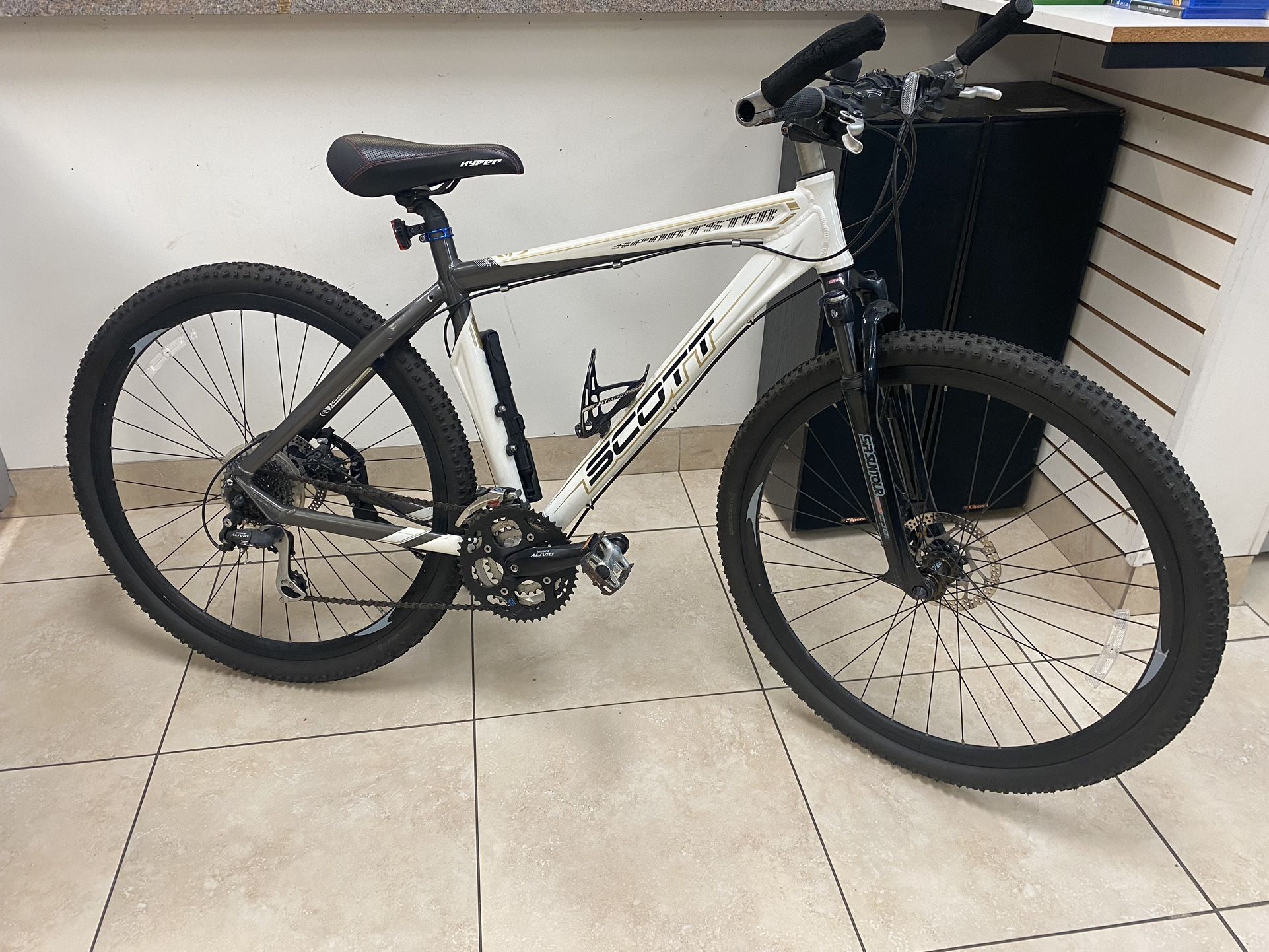 Scott Sportster p3 Hybrid Bike 29