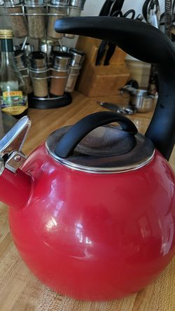 Chantal Red Tea Pot