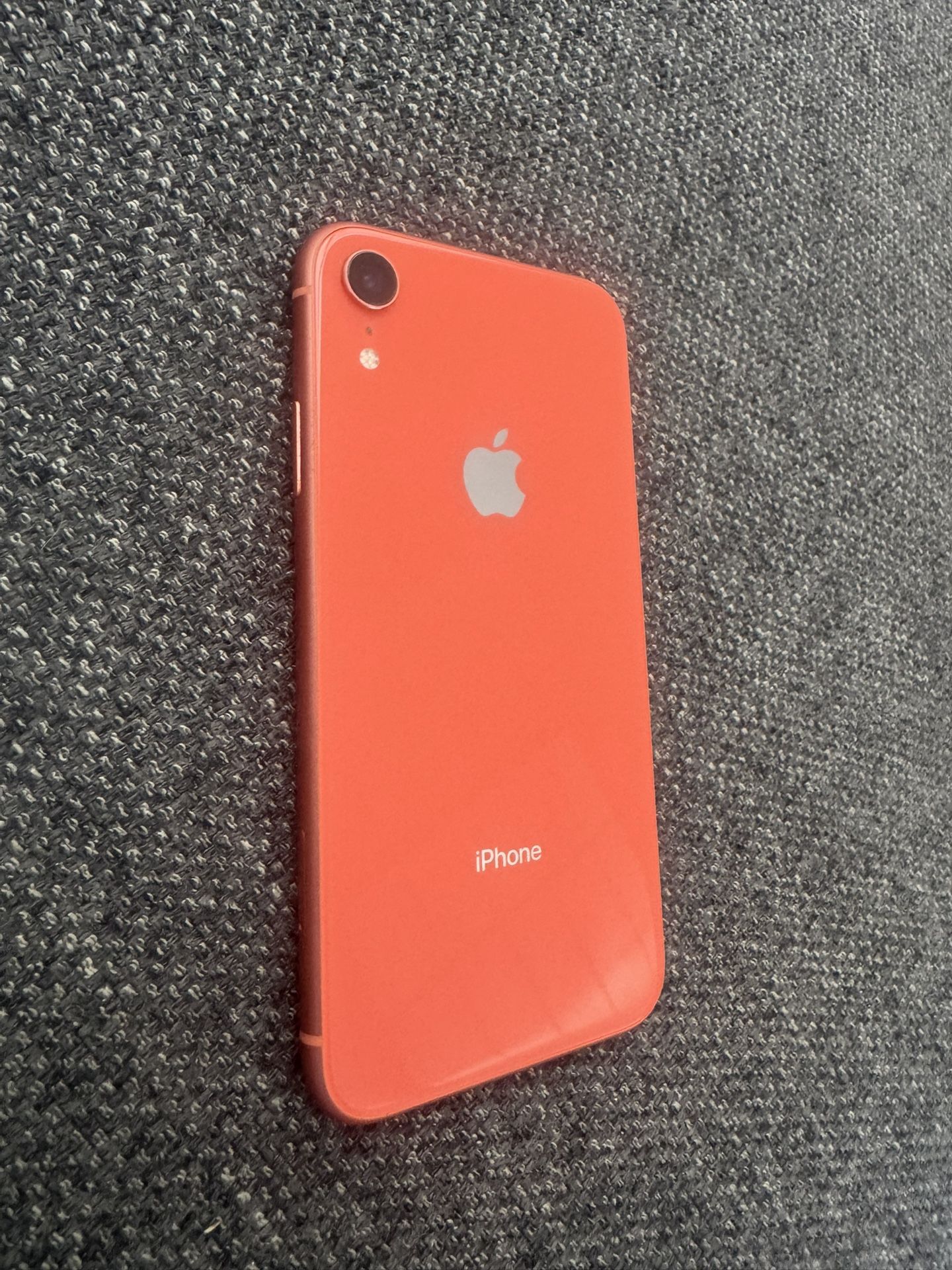 I Phone XR