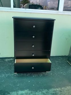 Five Drawers Dresser