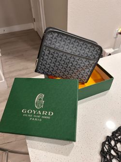 Grey Goyard Toiletry