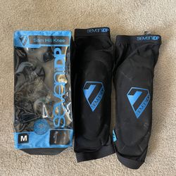 Seven iDP Sam Hill Knee Pads