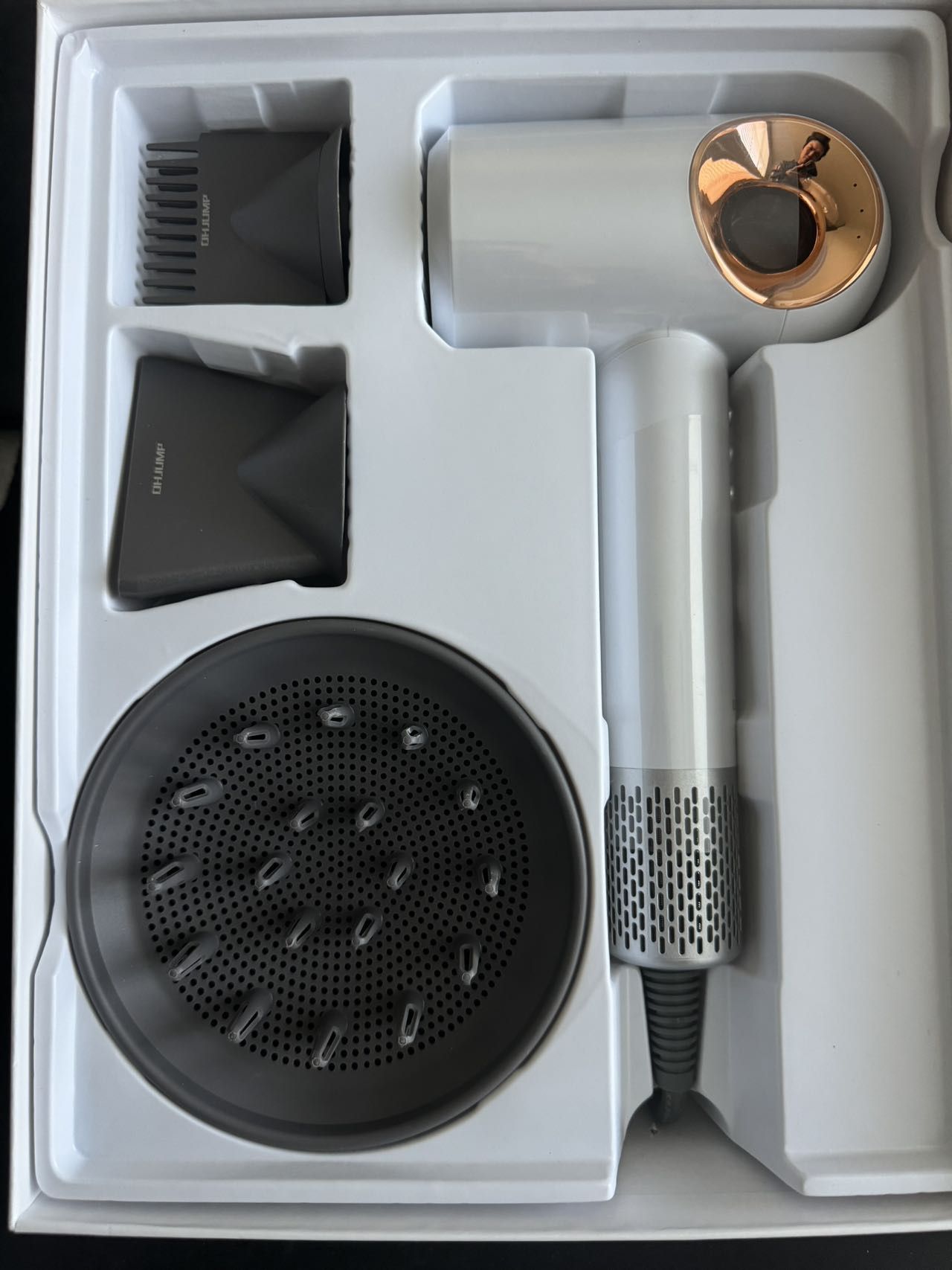 Hair Dryer, Ultra Fast Drying, 1600w Professional Blow Dryer with Diffuser, 110,000 RPM Brushless Motor, 4 Temps and 3 Speeds, Hairdryer for Salon Tra