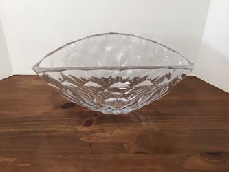 Large Oval clear glass bowl 16long 10wide 7tall