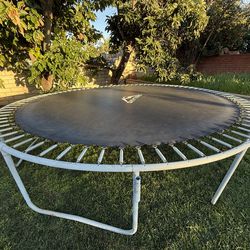 Used 15’ Backyard Trampoline