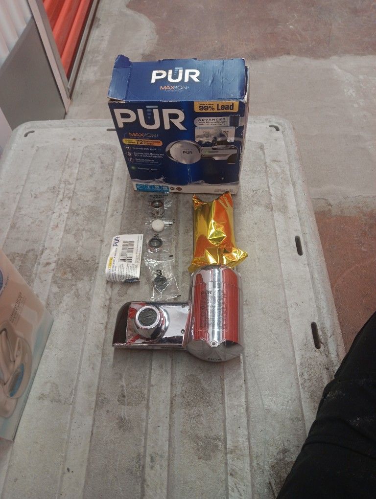 PUR MAXION Fawcett Water Filter W/ Brand NEW FILTER
