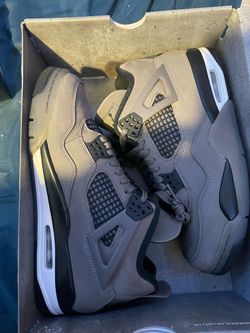 Jordan 4 stone cave size 9 (used)