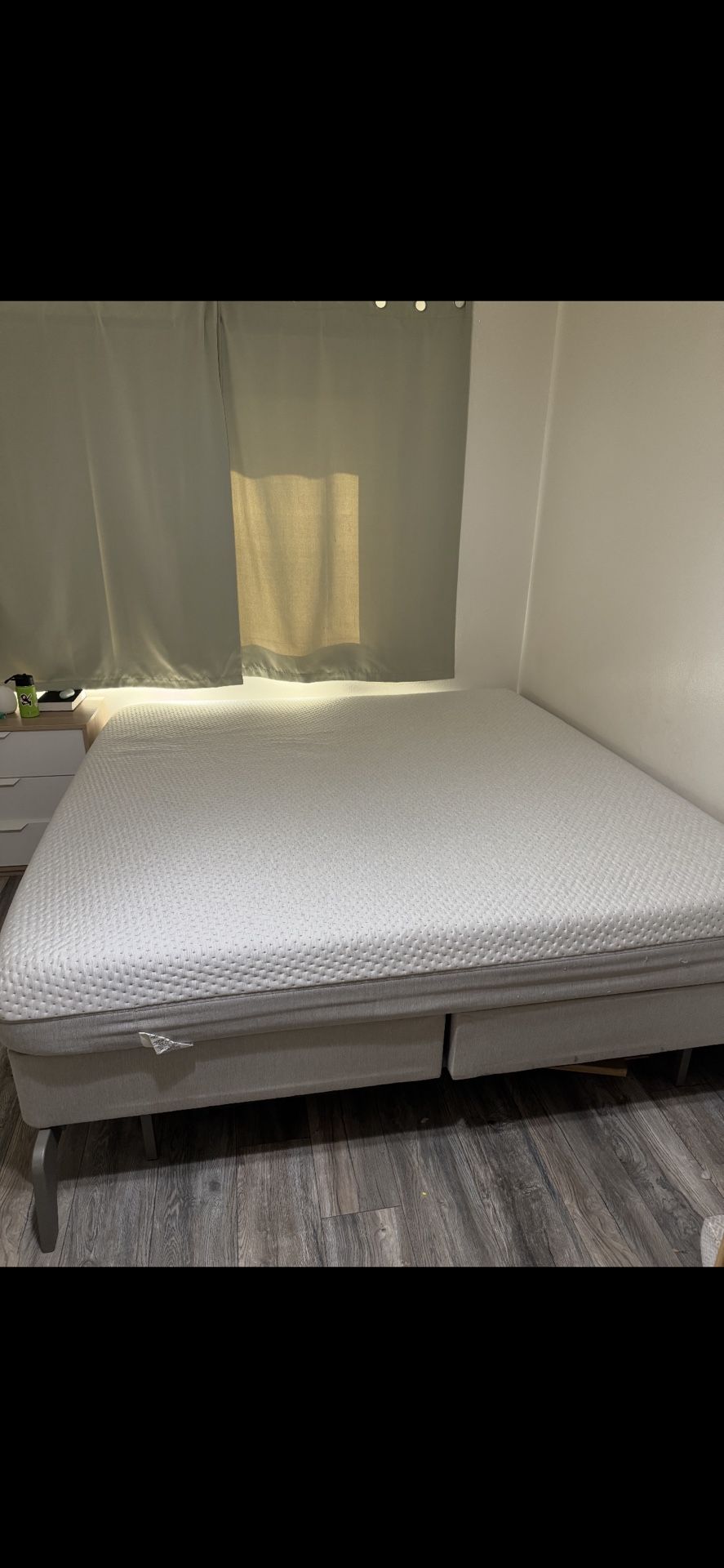 Sleep Number Bed, KING mattress, frame included