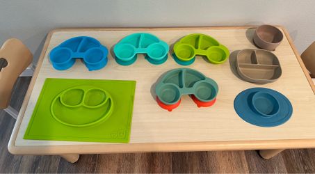 Silicone suction cup toddler plates