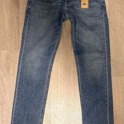 Classic Cool: Levi's 511 Slim Fit Jeans – The Perfect Modern Everyday Look