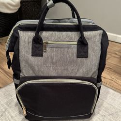 Brand New - 3 IN 1 Travel Bassinet Foldable Baby Bed Diaper Bag Backpack Changing Station Waterproof USB Charging Port Portable Crib