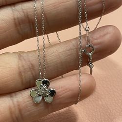 18k Gold Necklace 