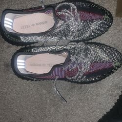 Yeezy 350 Yecheil Good Condition 