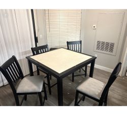 dining room table and chairs 