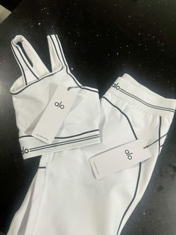 White alo set