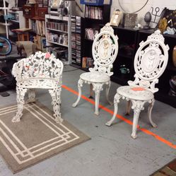 White Vintage Heavy Duty Cast Iron Garden Set For Sale