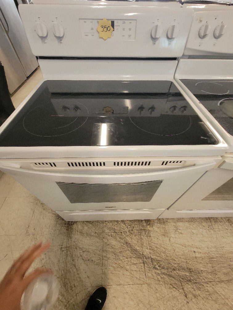 Whirlpool Electric Stove Used Good Condition With 90day's Warranty 