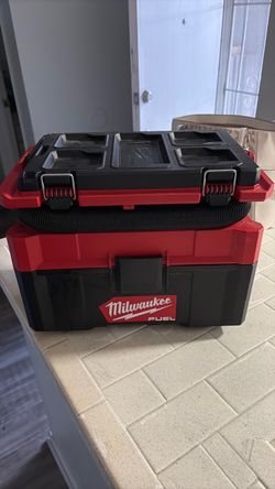 Milwaukee packout vacuum