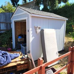 Portzble Storage Shed  10x8  Barely Used