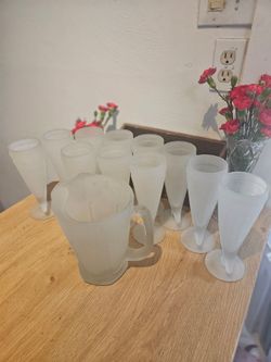 Rare 1970s Indiana Glass "Powder viking Horn" Frosted Beverage Set - 12 Piece