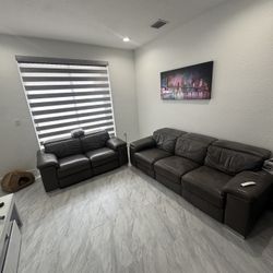 Free Sofa Set 