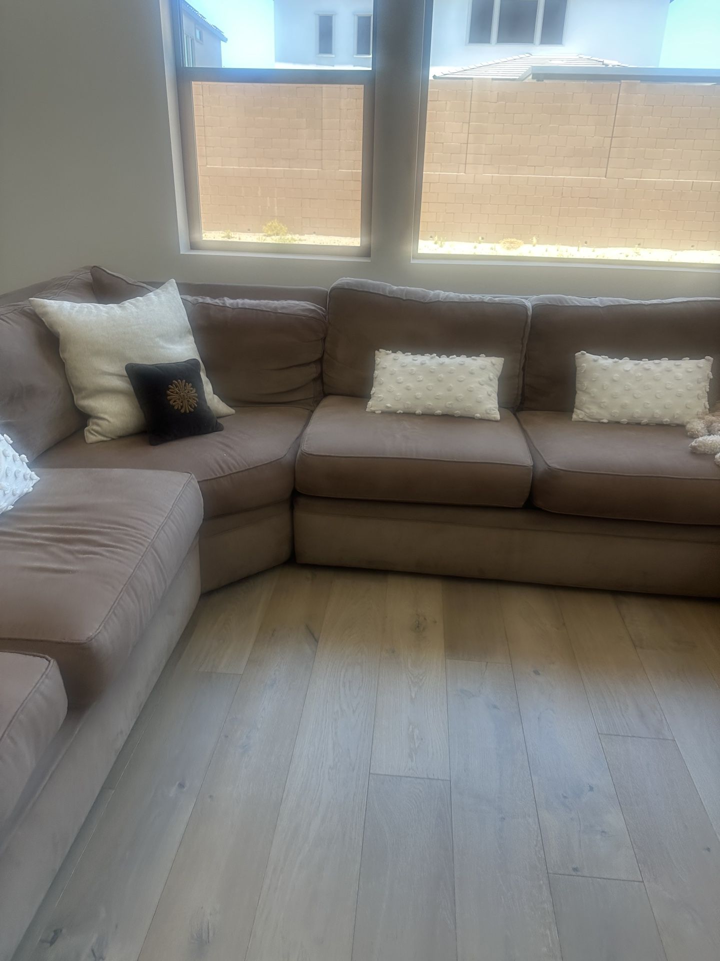 Broyhill Large Sectional Sofa