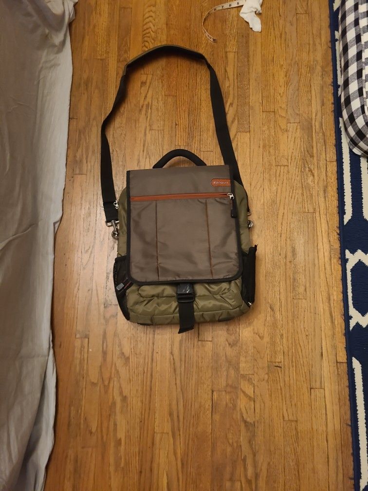 Targus Laptop Bag/Backpack