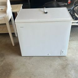 Hotpoint Deep Freezer