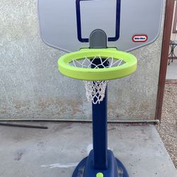 Little Tykes Basketball Hoop
