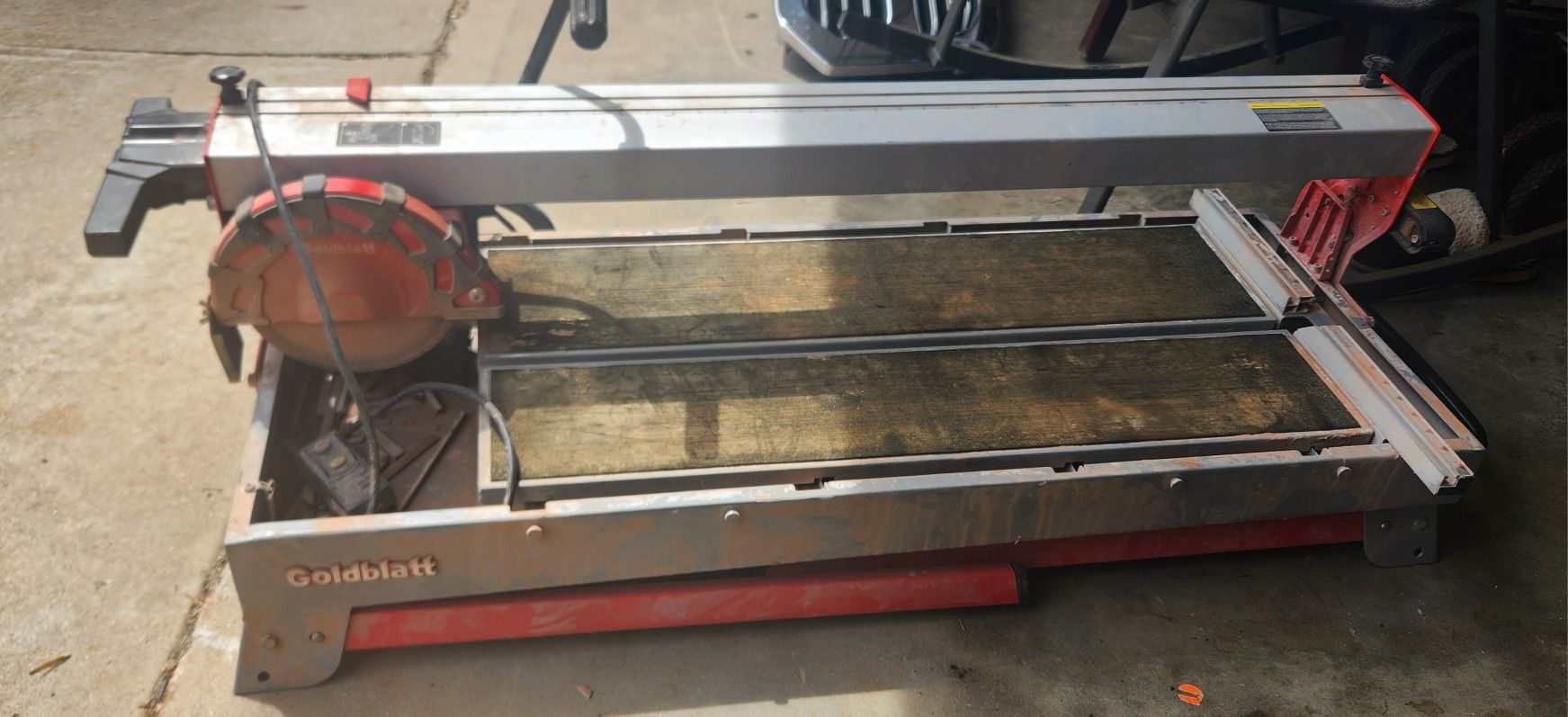 Goldblatt 36 Inch Tile Bridge Saw W/8 Inch Blade (G02774)