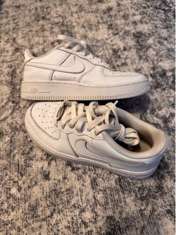Big Kids Nike Air Force 1 – size 3.5