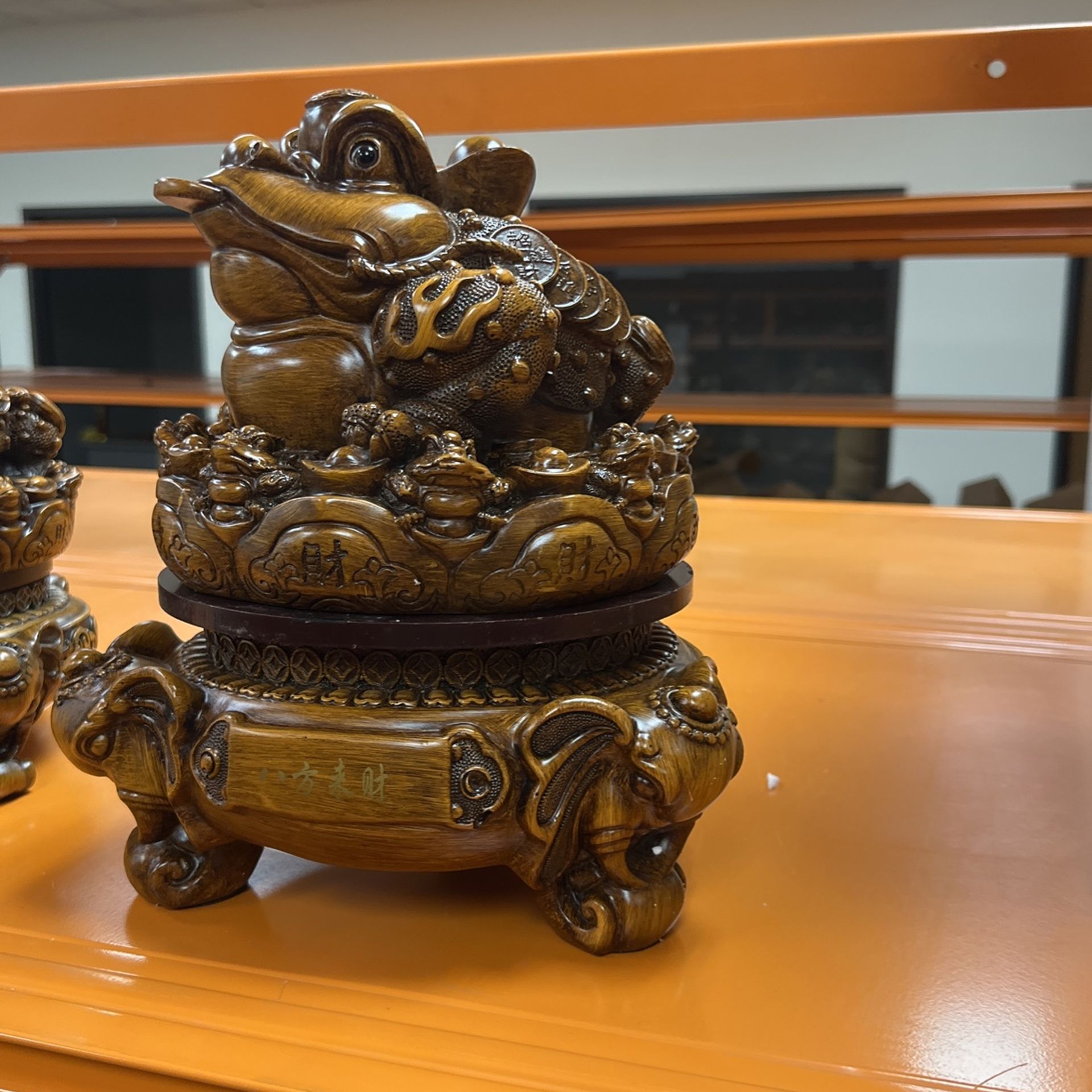 Gold Frog 