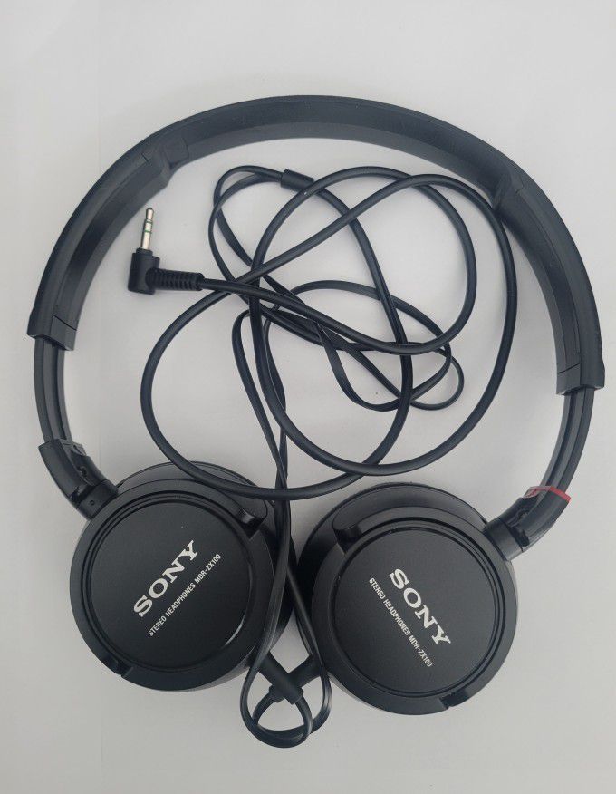 Sony Over The Ear Headphones 