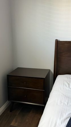 3 Piece Bedroom Furniture Set - Full bed frame, nightstand, and dresser