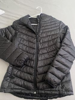 women’s Black Puffer Jacket Size S