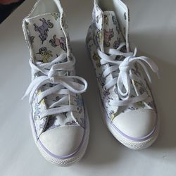 Girls Converse