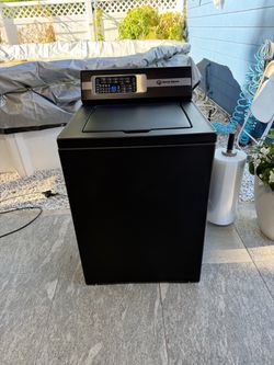 Speed Queen commercial washer Like new