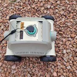 Robotic In Ground Pool Vacuum