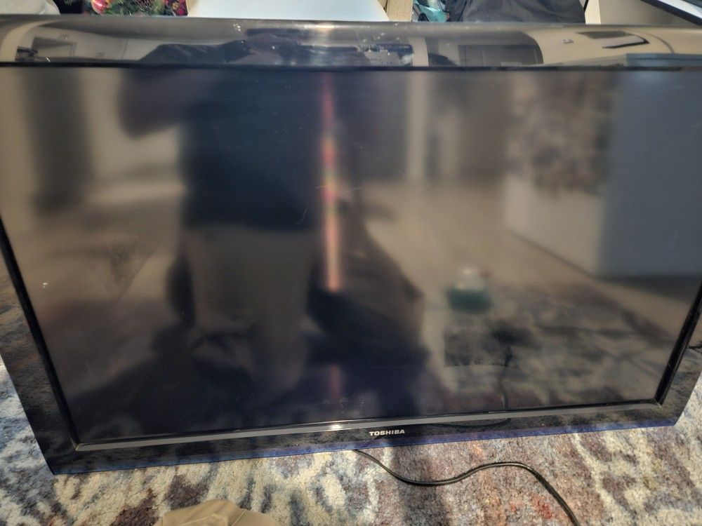 Two 40 Inch Toshiba Flat Screen TV 