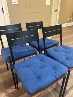 4 Dining Chairs with Blue Cushions