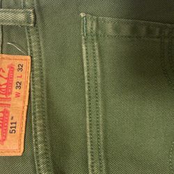 Mens 32/32 Levi’s green $25 