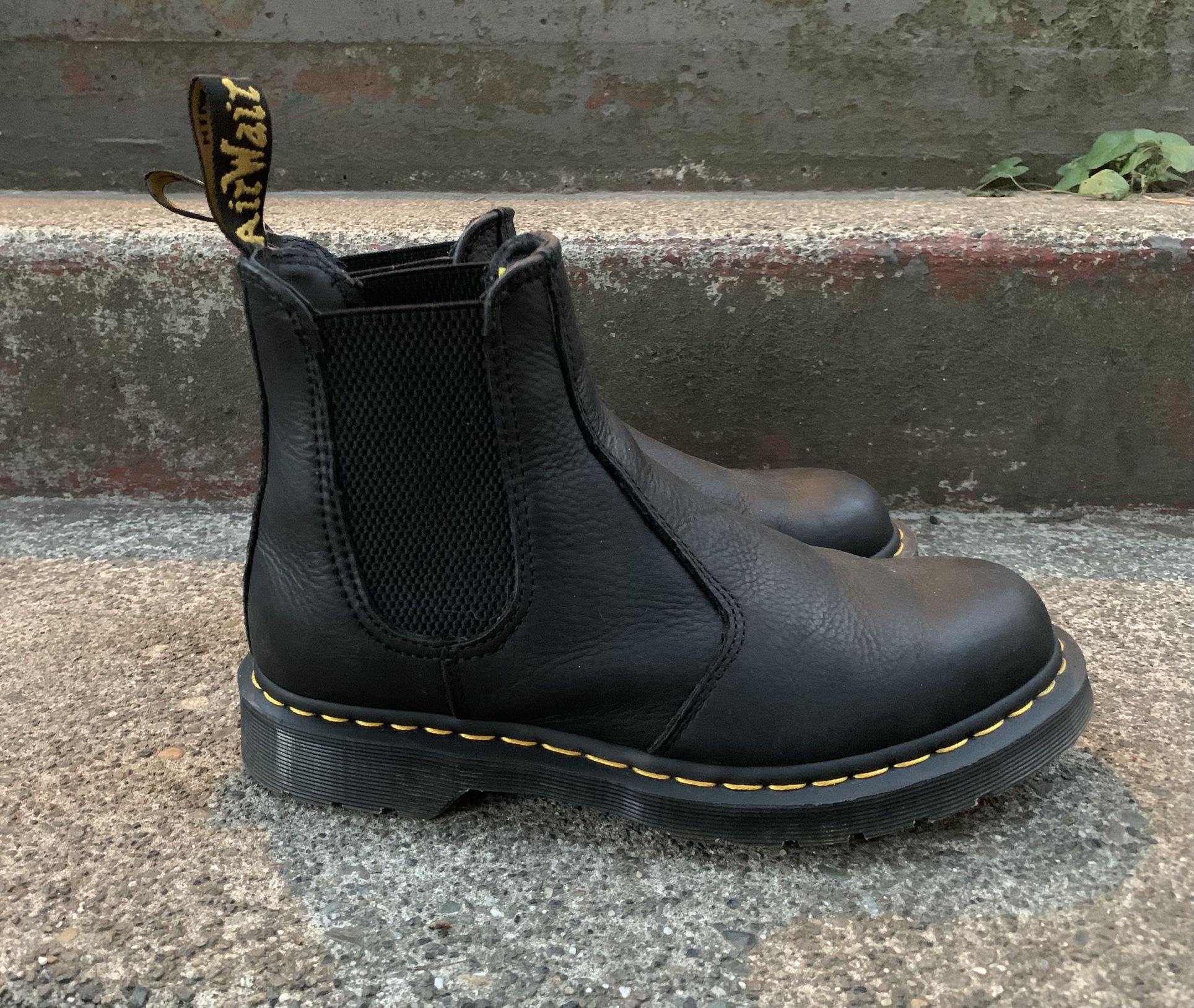 Doc Martens Chelsea boots