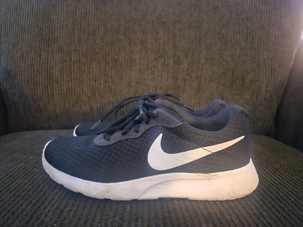 Nike 7.5 Women's Shoes