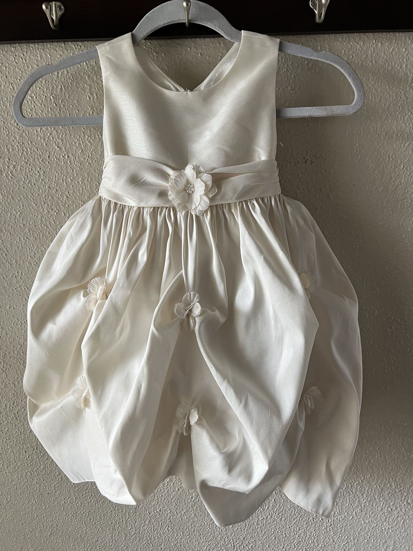 American Princess Flower Girl Dress - Size 4 -Never Worn - New $55