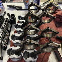 455 Standard Pistons And Stick Rods