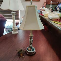 VINTAGE CHINESE TABLE/BOOK LAMP